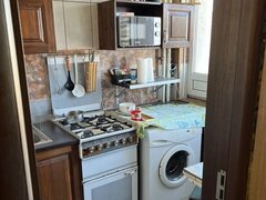 Baba Novac metrou vanzare garsoniera